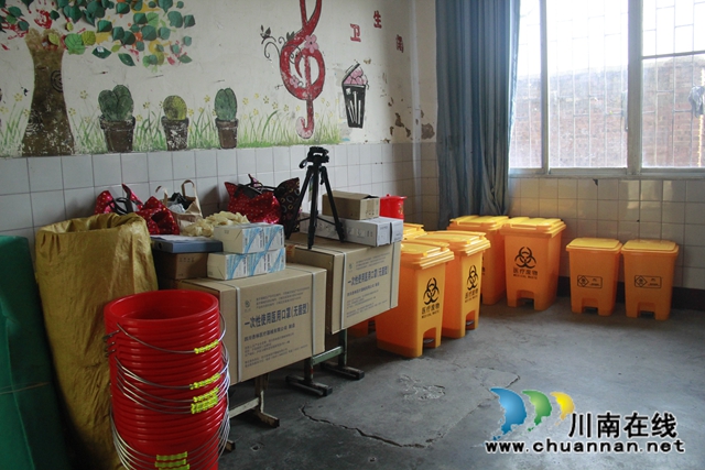 泸县建校开学复课准备工作接受县级评估检查(图11)