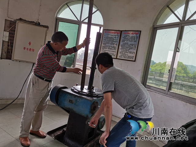 泸县水库开闸放水，自流灌溉8万亩稻田(图3)