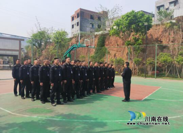 古蔺县综合行政执法局城监大队：深化“强转树”，提振“精气神”(图1)