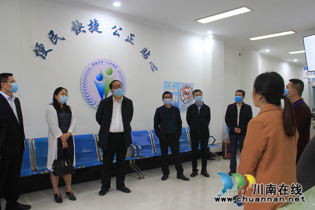 泸州市人大常委会到泸县云龙镇调研医疗保障工作(图4)