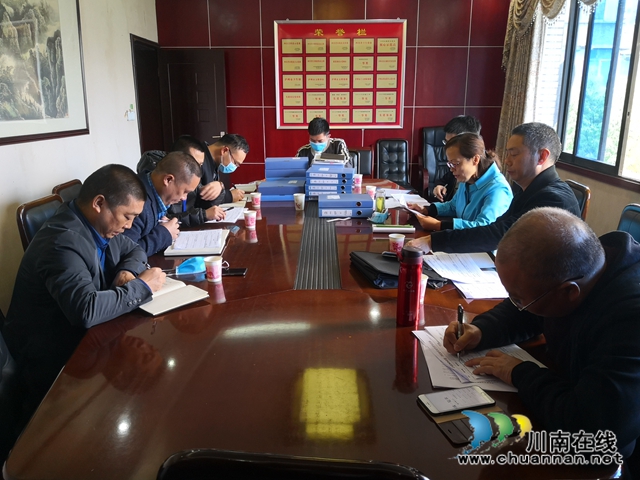泸县脱贫攻坚督查小组到云龙镇督导脱贫攻坚工作(图1)