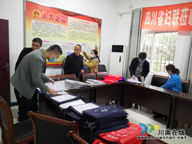 泸县脱贫攻坚督查小组到云龙镇督导脱贫攻坚工作(图5)