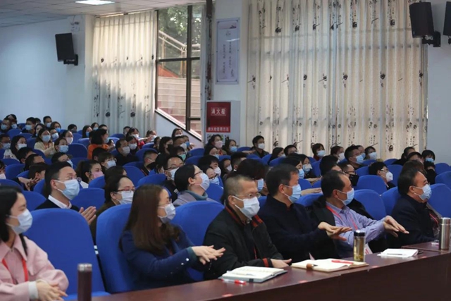 泸县二中外国语实验学校召开疫情防控专题培训会(图8)