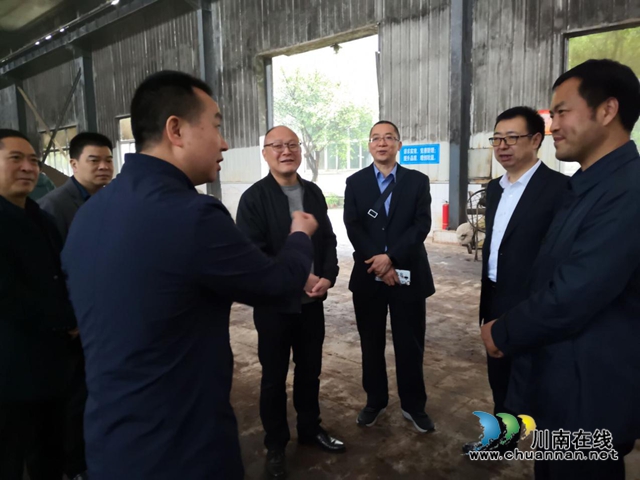 泸州市市场监督管理局督查合江县食品安全工作(图1) 泸州市市场监督管理局督查合江县食品安全工作(图1)