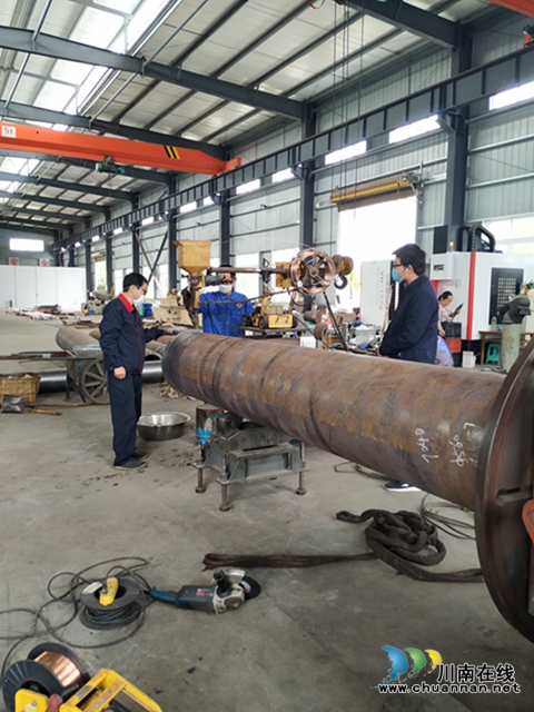 泸县经开区企业党员先锋队复工复产挑大梁(图3) 泸县经开区企业党员先锋队复工复产挑大梁(图3)