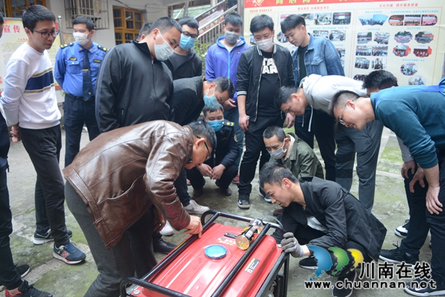 龙马潭区小市街道开展2020年应急队伍培训会(图2)