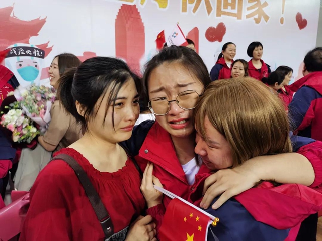 【完美收官】西南医大附院逆行“战士”首次大团聚！(图13)