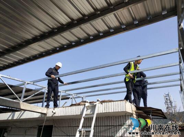 古蔺县综合行政执法局：快速出击 铁腕拆除违法建设(图3)