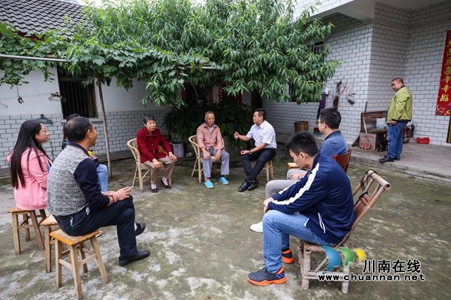 泸州：165场“吐槽大会”整治形式主义、官僚主义见实效(图3)