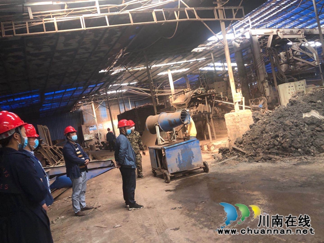 泸县立石镇开展企业安全生产检查(图1)