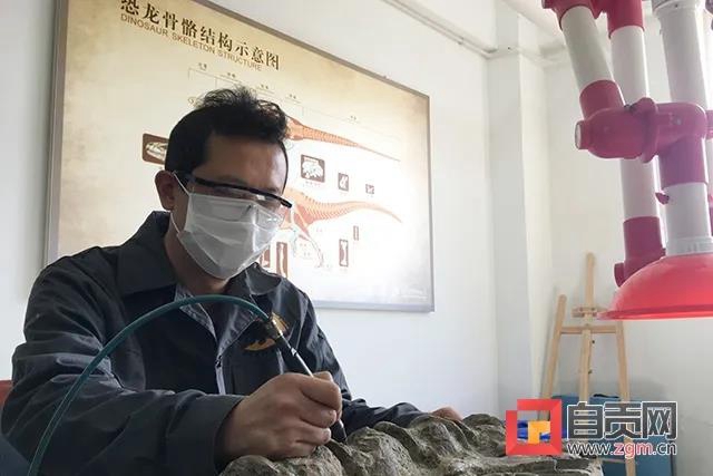 匠心妙手唤春回 自贡三大博物馆修复藏品静待文旅复苏(图5) 匠心妙手唤春回 自贡三大博物馆修复藏品静待文旅复苏(图5)