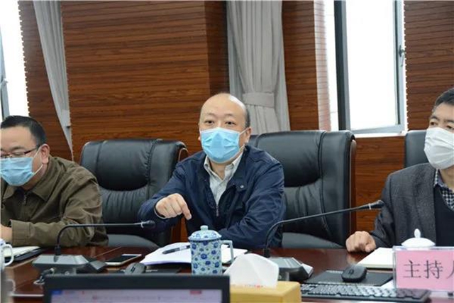 江阳法院“法官沙龙” 讨论学习新民事诉讼证据规定(图2)