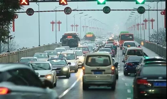 7月起泸州长江大桥封闭维修!如何出行?怎么绕行?大家快来提意见(图3) 7月起泸州长江大桥封闭维修!如何出行?怎么绕行?大家快来提意见(图3)