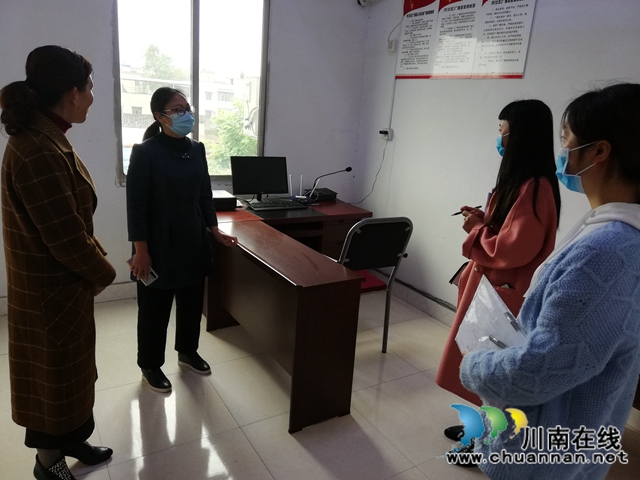泸县县委宣传部到玉蟾街道督查幸福美丽新村（社区）文化院坝建设工作(图4)