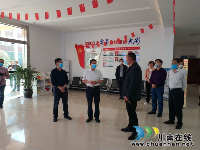 颜习林率队到泸县云龙镇调研村级自治工作(图4)