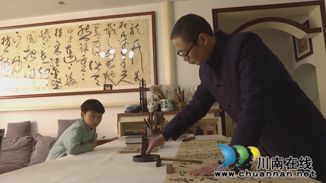合江雷彦君家庭：一家三代与学问为伴的“书香之家”(图1)