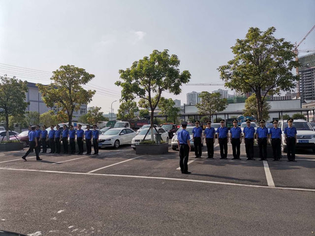 泸县综合行政执法局组织执法人员开展大练兵活动(图3)