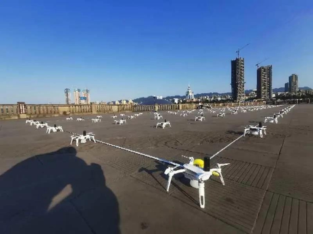 宜宾:17架无人机飞行表演时坠毁,竟是竞争对手公司副总指使人“击落”(图3) 宜宾:17架无人机飞行表演时坠毁,竟是竞争对手公司副总指使人“击落”(图3)