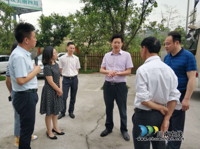 省人社厅到合江县调研指导农民工工作(图1)