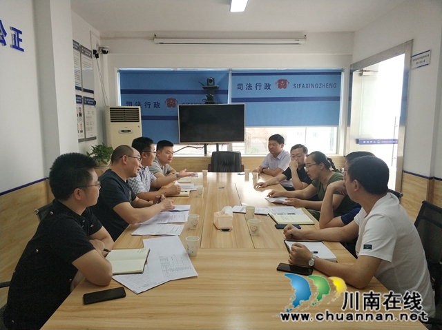 江阳区委政法委、区委组织部领导到华阳街道调研指导网格化管理工作(图1)