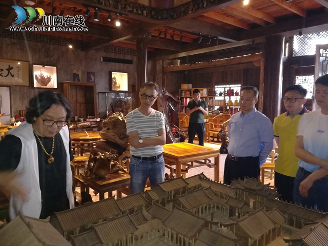 翠屏区政协主席：泸州楠域奇缘博藏馆令人震撼！(图3)