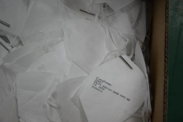 飘洋过海！4.8万只“内江造”口罩捐赠法国、德国、日本、西班牙......(图6)