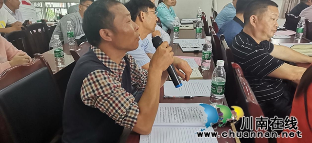宜宾南溪区社保服务中心为汪家镇“解惑”城乡居民养老保险政策(图2)