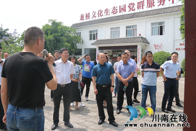 雅安市委组织部副部长刘宝一行到泸县玉蟾街道调研党建引领农村集体经济增收工作