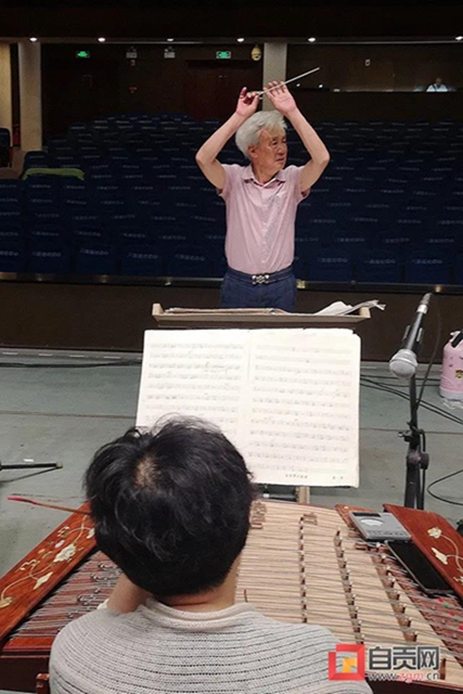 曾登上央视!自贡川剧再现 “中西合璧”练就天籁之音(图2) 曾登上央视!自贡川剧再现 “中西合璧”练就天籁之音(图2)