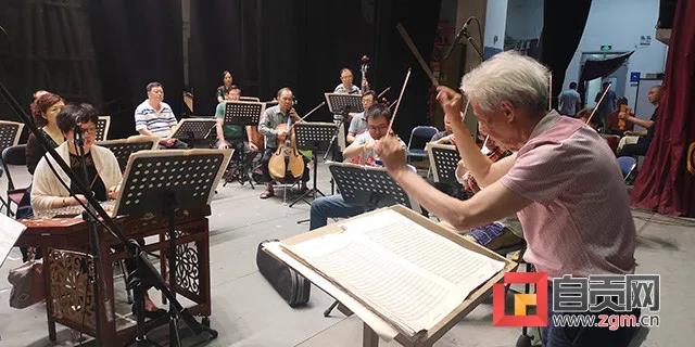 曾登上央视!自贡川剧再现 “中西合璧”练就天籁之音(图4) 曾登上央视!自贡川剧再现 “中西合璧”练就天籁之音(图4)