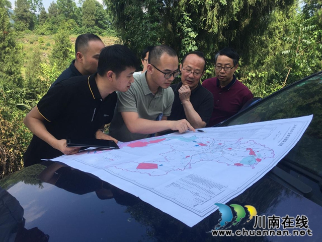 四川省自然资源厅工作组到泸州市开展三轮规划修编实地调研(图3)