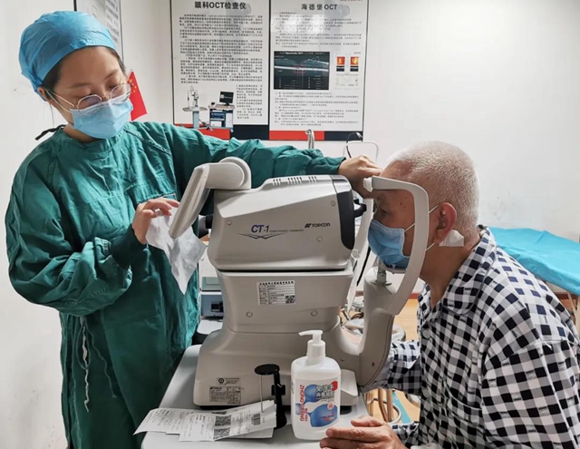 【扩散】100%的人都会得？今天，84岁的老兵重见光明！(图2)