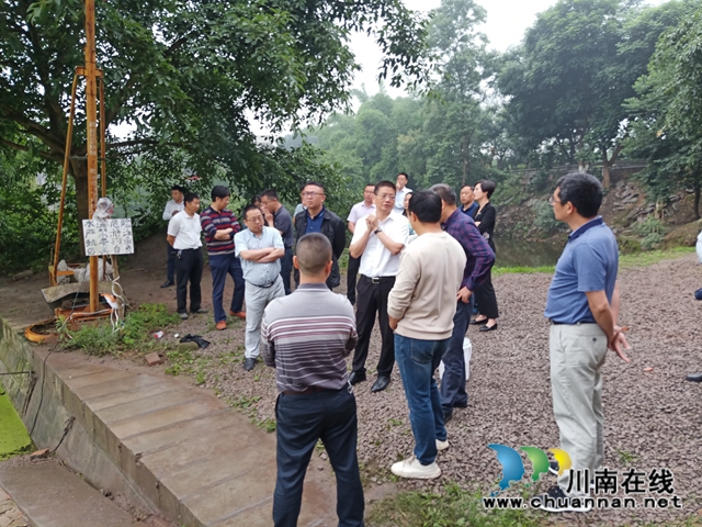 梁中元督导泸县龙溪河河长制工作(图2)