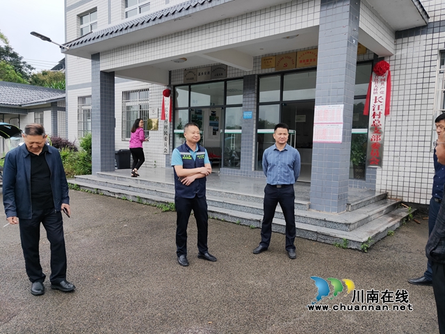 合江县应急管理局开展“两会”期间安全生产检查(图1)