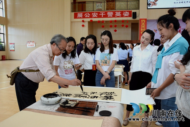 叙永县城西实验学校：师生笔尖对决，千人在线“观战”(图5)