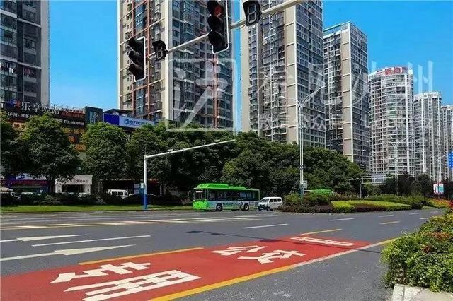 泸州主城区公交专用车道抓拍点位、测速抓拍点位汇总来了(图1) 泸州主城区公交专用车道抓拍点位、测速抓拍点位汇总来了(图1)