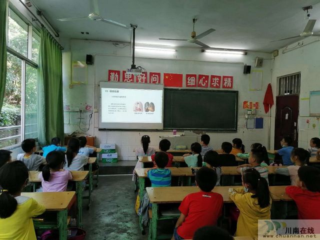 泸州纳溪逸夫小学开展“保护青少年，远离传统烟草产品和电子烟”主题教育活动(图1)