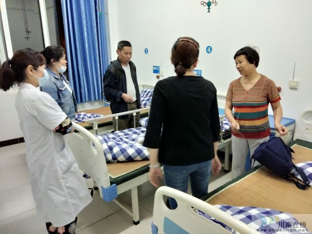 茜草街道彭湾社区关爱居民纪实(图2)