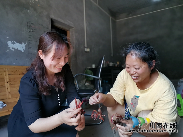 泸县玄滩镇新屋村：驻村三年 外来人姜慧变成”新屋女儿“(图4)