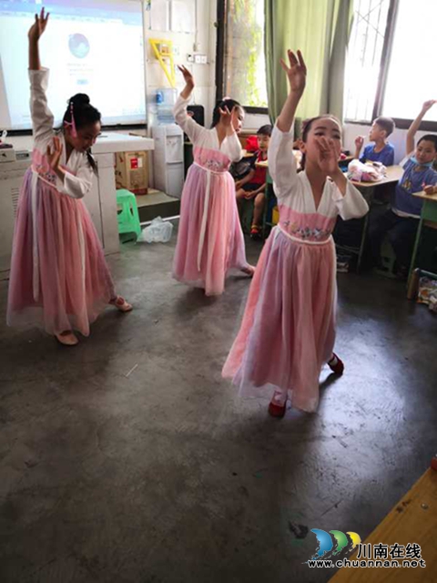 纳溪区逸夫实验小学:一次特殊的六一庆祝活动(图2) 纳溪区逸夫实验小学:一次特殊的六一庆祝活动(图2)