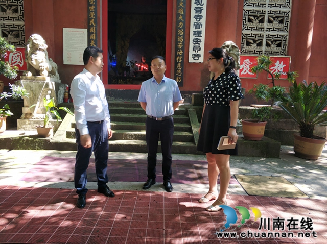 何刚到龙马潭区罗汉街道指导宗教场所“两乱”治理情况(图1)