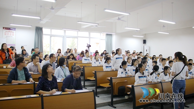 龙马潭区教师发展中心“双诊断”走进泸州十二中(图2)