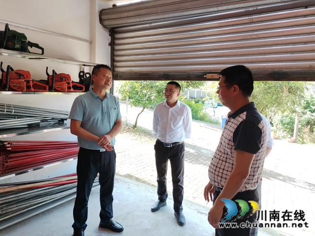 合江县应急管理局局长张从权带队开展森林防灭火检查(图2) 合江县应急管理局局长张从权带队开展森林防灭火检查(图2)