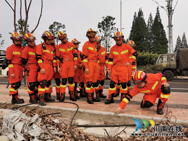 练为战！泸州消防“亮剑”地震实战拉动演练现场(图22)