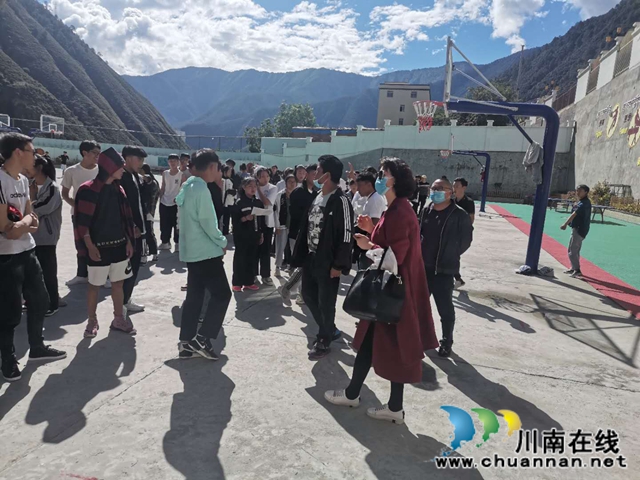 甘孜州雅江县：以检查促规范，以规范促提升(图1)