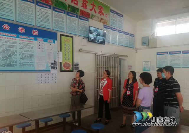 叙永县教体局检查叙永一中疫情防控和食品安全工作(图2)