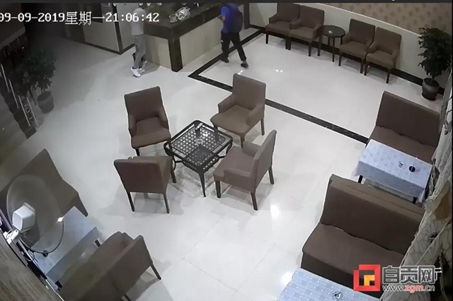 自贡男子求复合遭拒，竟欲与前女友同归于尽