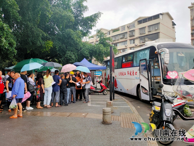 龙马潭区罗汉街道组织开展无偿献血活动(图3)