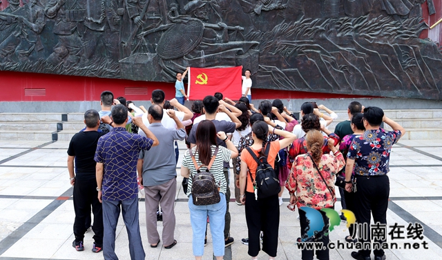 龙马潭区罗汉街道临港社区党委开展“弘扬红色精神，坚定理想信念”主题党日活动(图3)