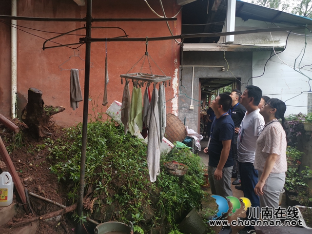 江阳区茜草街道到漏洞子观音阁排查安全隐患(图2)